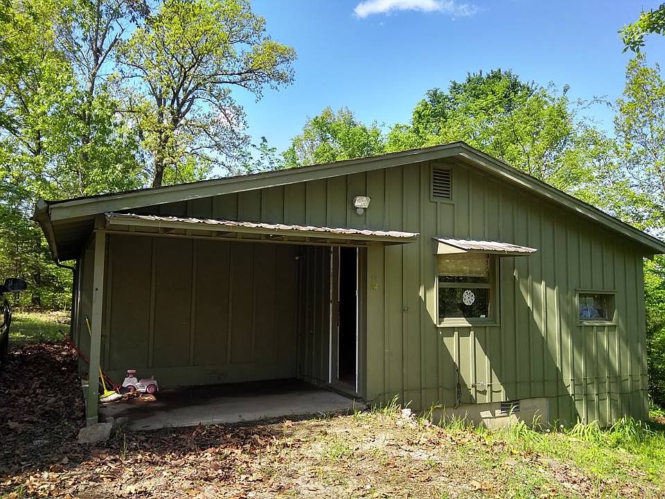 1st image of 84 Skyline Dr