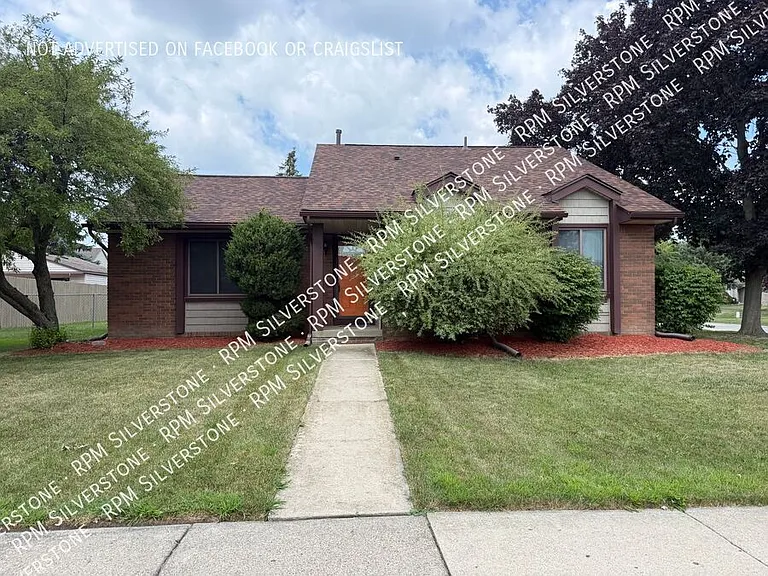 25965 Rose St — Photo 1