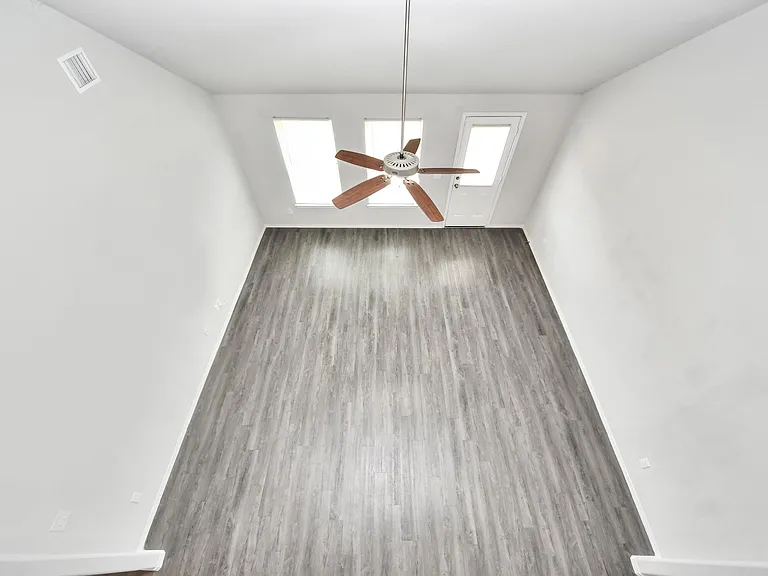 4231 Tulip Oak Dr — Photo 35