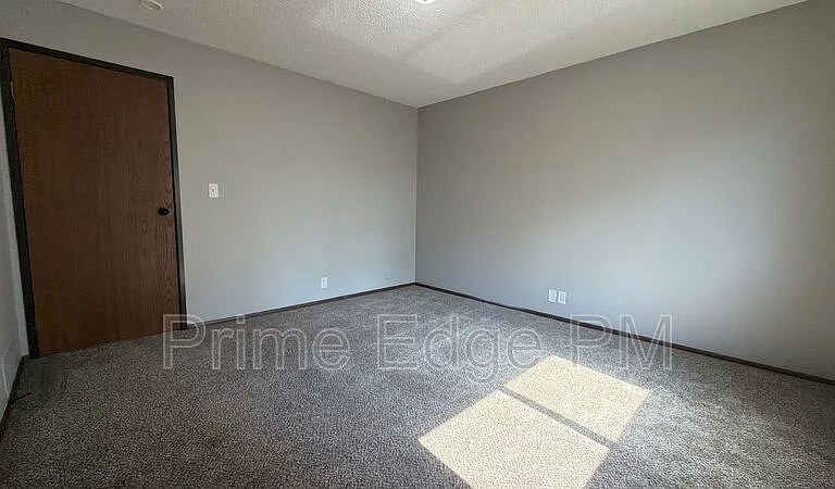 1541 S 21st St #5 — Photo 33