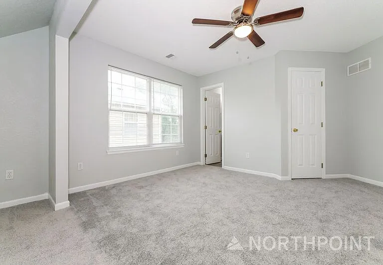 4211 Woodland Ave — Photo 7