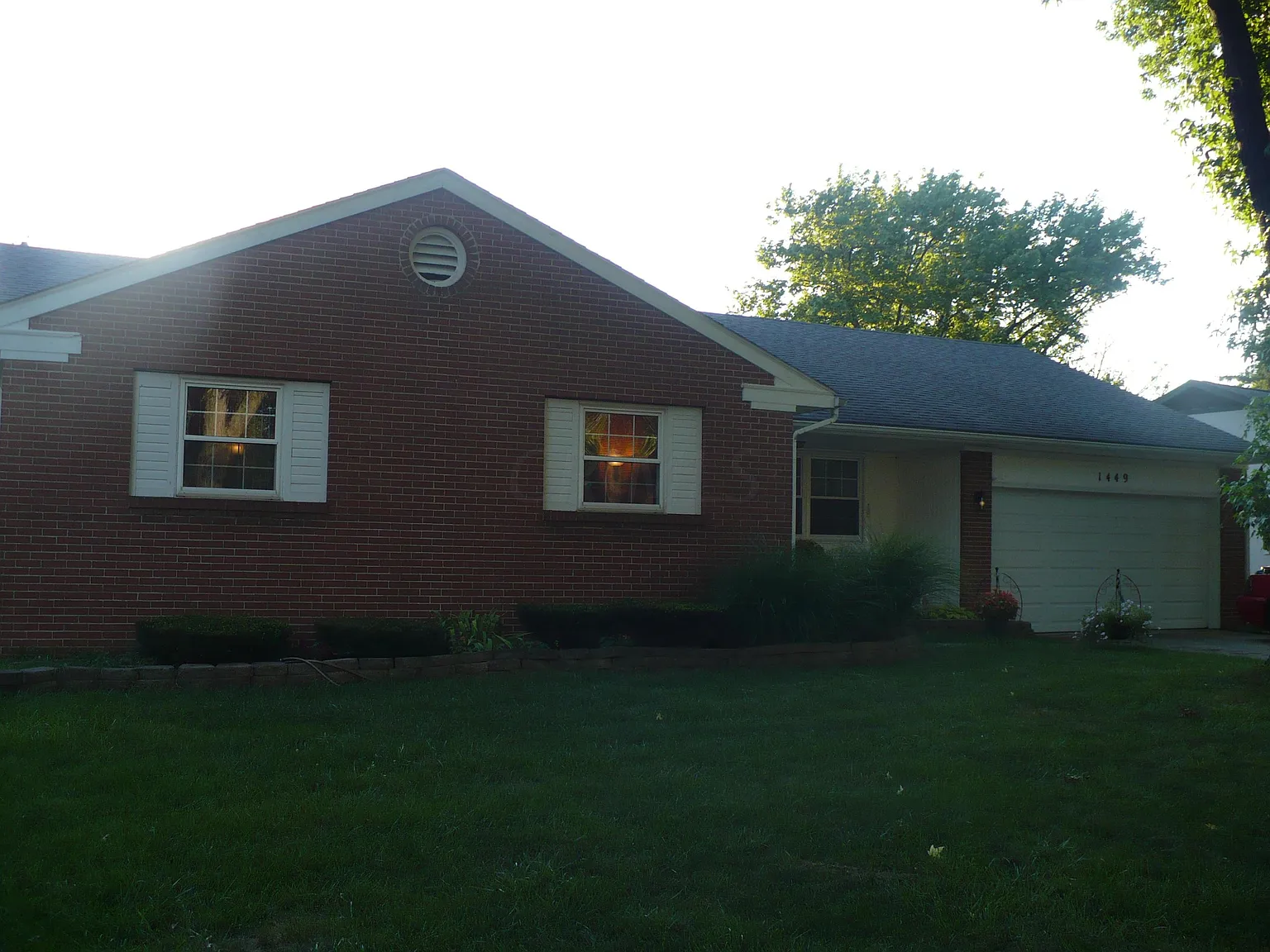1449 Severn Rd photo 1