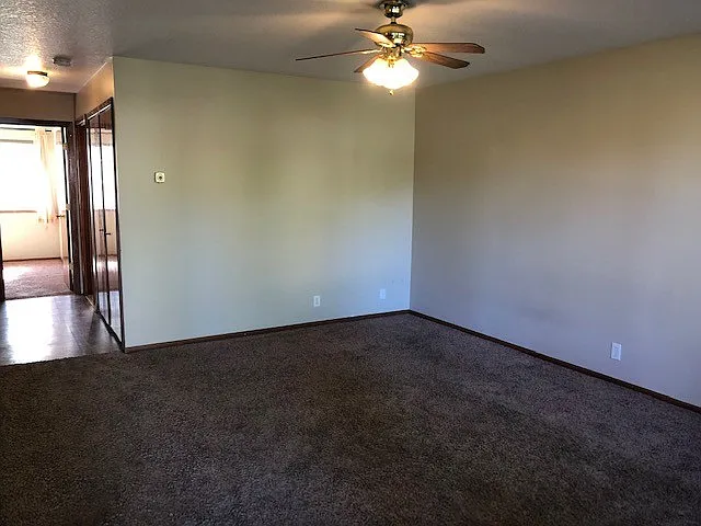 1655 Douglas St APT 3 photo 1