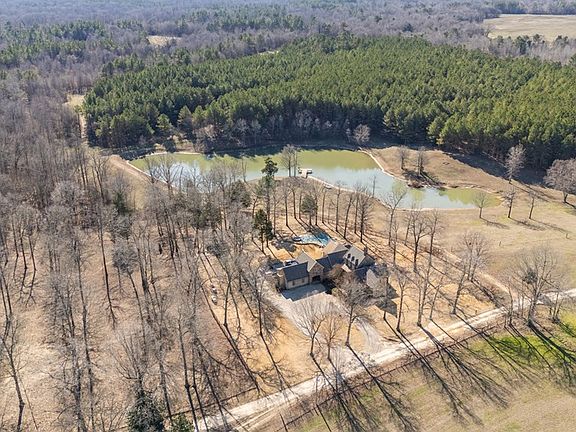 5th image of 891 Musgray Rd