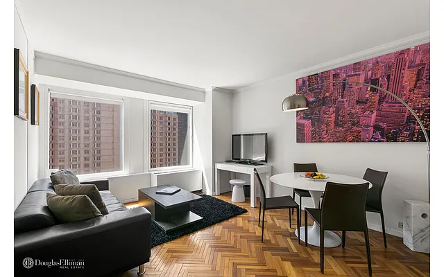Rented by Douglas Elliman | media 22