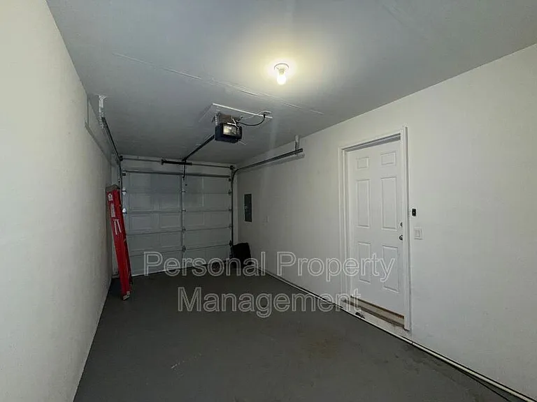 14008 NE 10th St — Photo 12