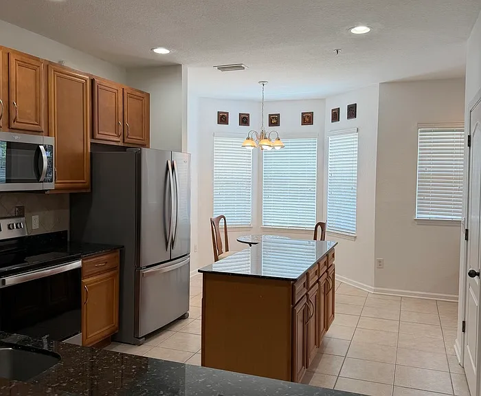 175 Bayberry Cir #1005 — Photo 2