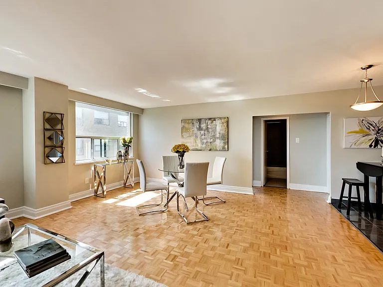 680 Roselawn Ave — Photo 66