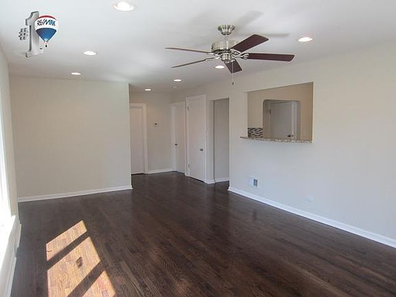 3rd image of 1005 N 8th Ave