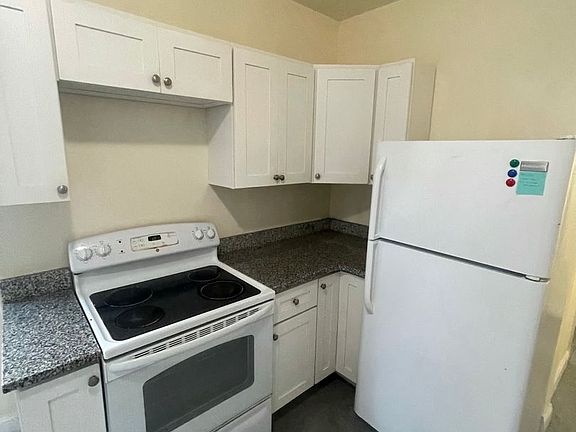 4th image of 1441 Tremont St #2