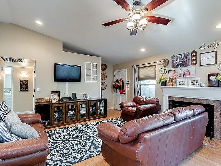 4035 E Camino St — Photo 7