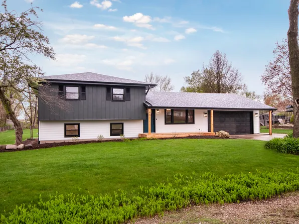 931 Regent St, New Lenox, IL 60451