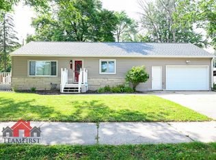 1744 10th Ave, Green Bay, WI 54304