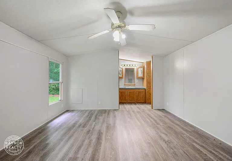 121 Wood Church Rd — Photo 20