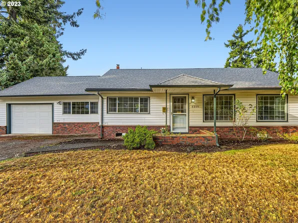 8349 NE Brazee St, Portland, OR 97220