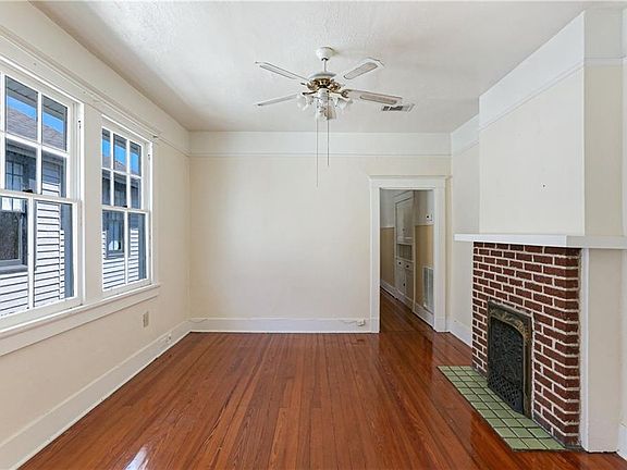 3rd image of 615-1B Clare Ct