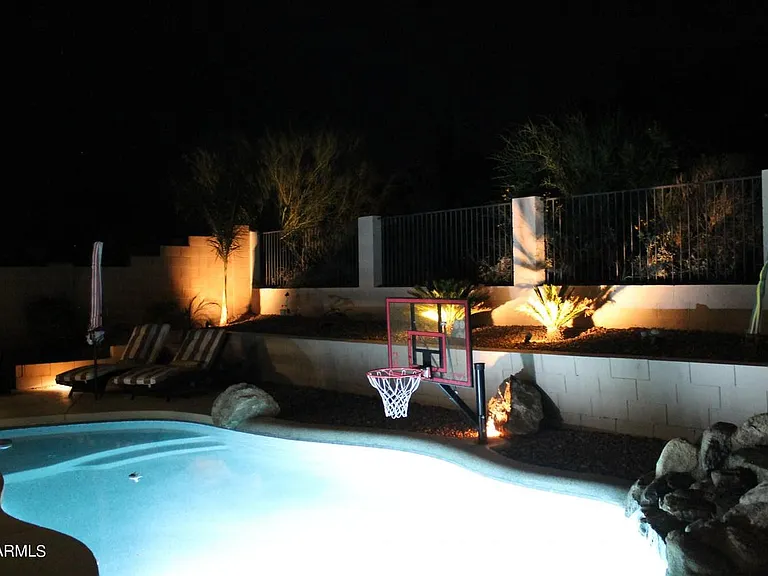 2224 E Heston Dr — Photo 40
