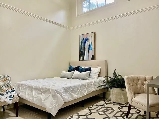 2 bed, 1.0 bath, 600 sqft, $1,300 — Photo 4