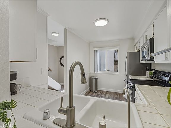 5th image of 112 Espanas Gln