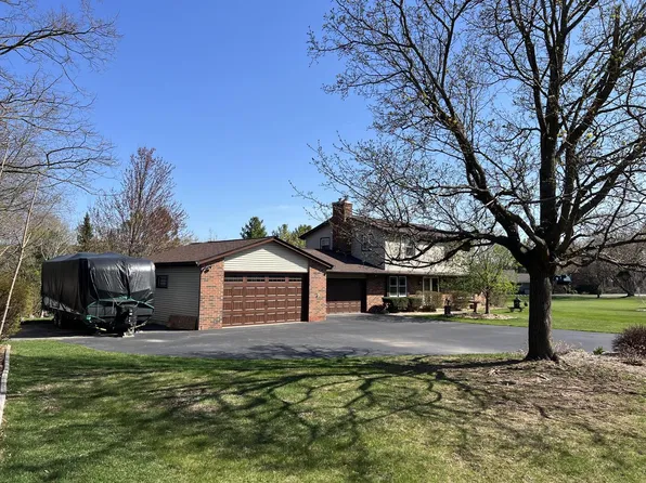 W248S6650 Diane DRIVE, Waukesha, WI 53189