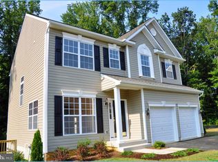 701 212th St, Pasadena, MD 21122