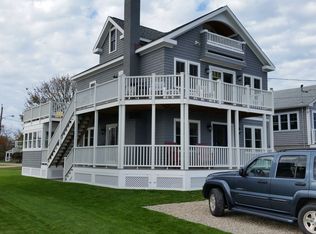 31 5th Ave, Charlestown, RI 02813