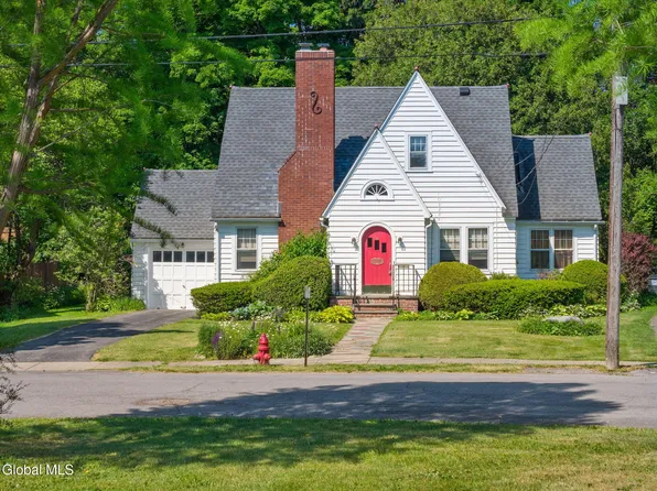 122 Clinton Circle, Cobleskill, NY 12043