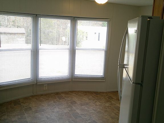 2nd image of 134 Starwood Dr