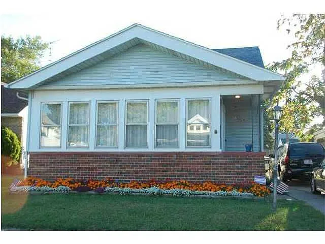 745 Raymer Blvd photo 1