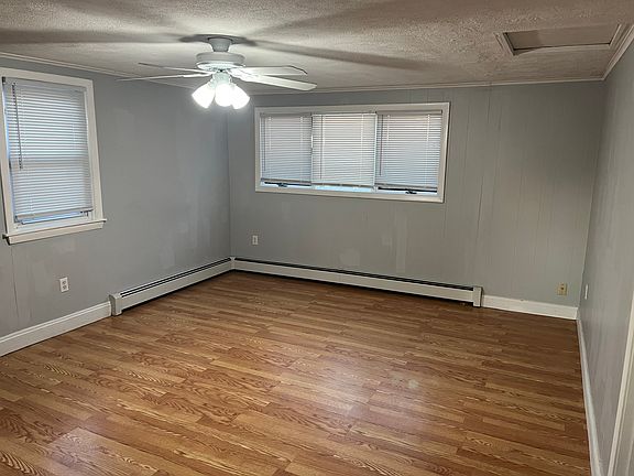 4th image of 10 Orleans St