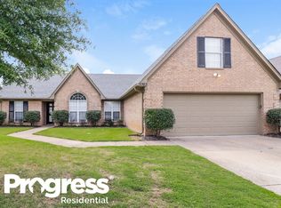 5763 Hunters Chase Dr, Southaven, MS 38672
