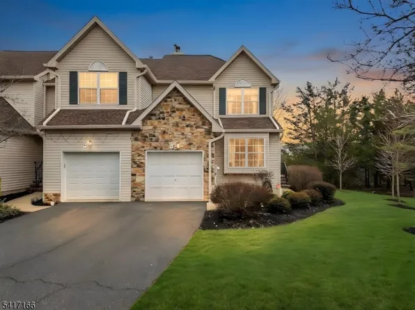 32 Dewitt Ln, Hillsborough Twp., NJ 08844