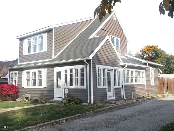 2nd image of 413 N Lincoln Ave
