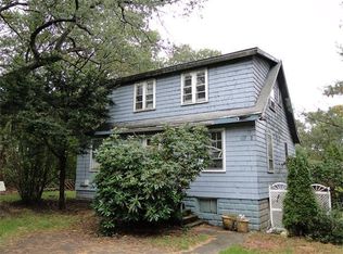 24 Bradford St, Saugus, MA 01906