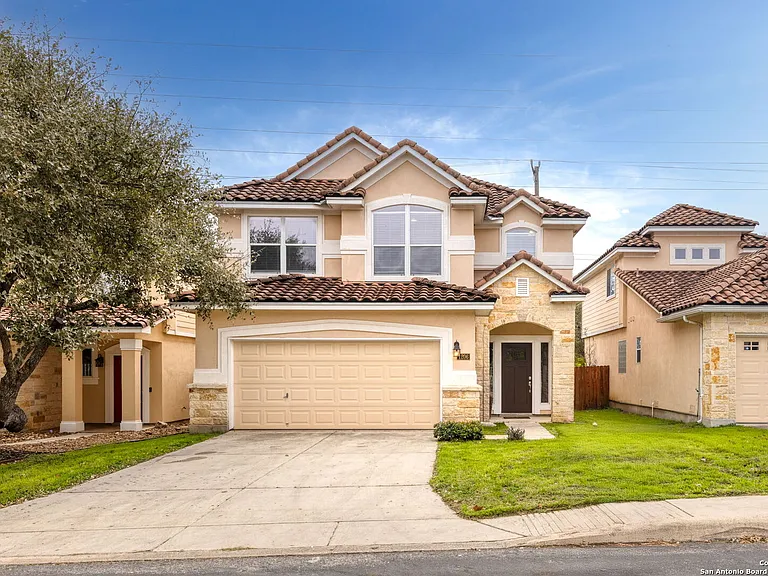 1206 Pinnacle Fls — Photo 1