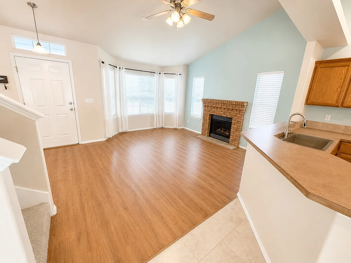 Building Photo - 8448 W Stirrup Ct