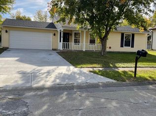 6118 Old Mill Dr, Indianapolis, IN 46221