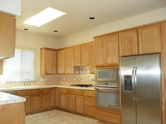 3rd image of 12016 E Bella Vista Dr