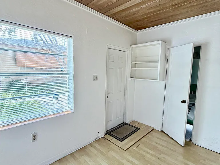 1101 N Federal Hwy #3 — Photo 7