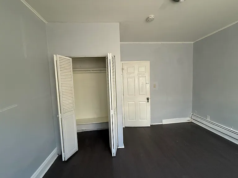329 Columbia Ave — Photo 12