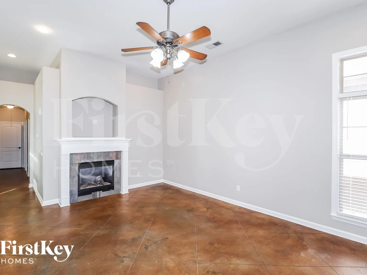 3 bed, 2.0 bath, 1500 sqft, $1,800 — Photo 4