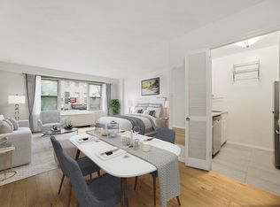 220 E 60th St APT 2A, New York, NY