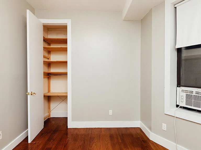 75 Jefferson St #3F — Photo 15