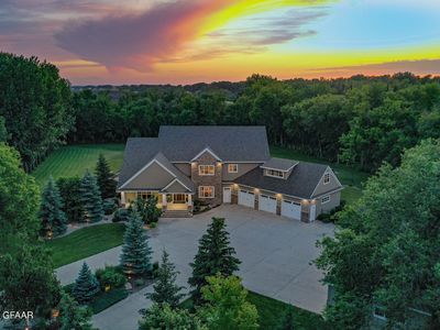 3334 S 69th St, Grand Forks, ND, 58201