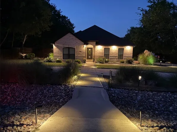 1635 Frederick St, Lancaster, TX 75134