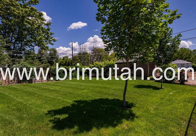 753 E Princeton Ave — Photo 13