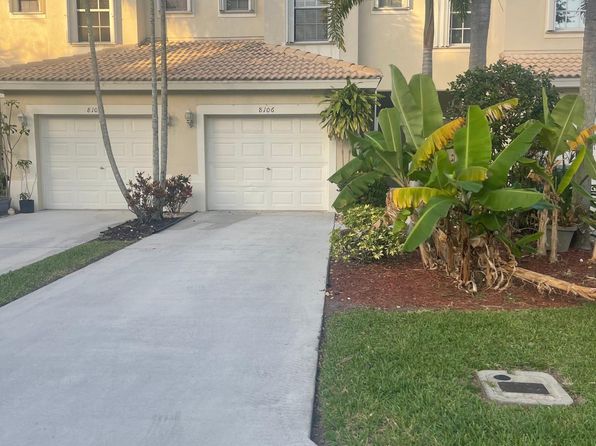 8106 Bellagio Ln