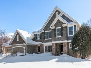 10423 Raleigh Rd, Woodbury, MN 55129