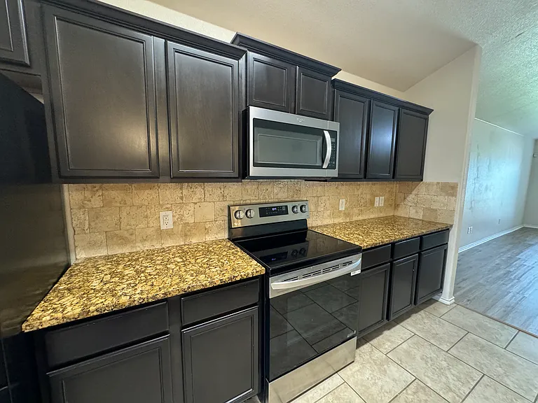 10113 Viola Ave — Photo 13
