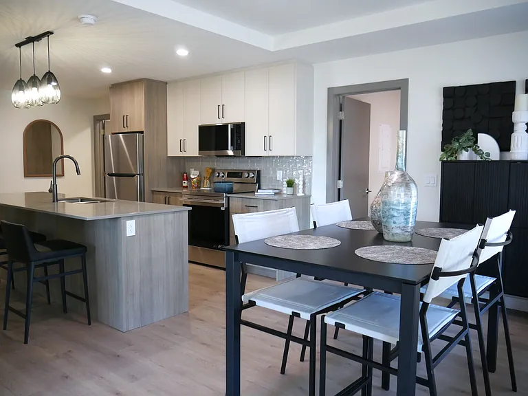2831 109a St NW — Photo 20